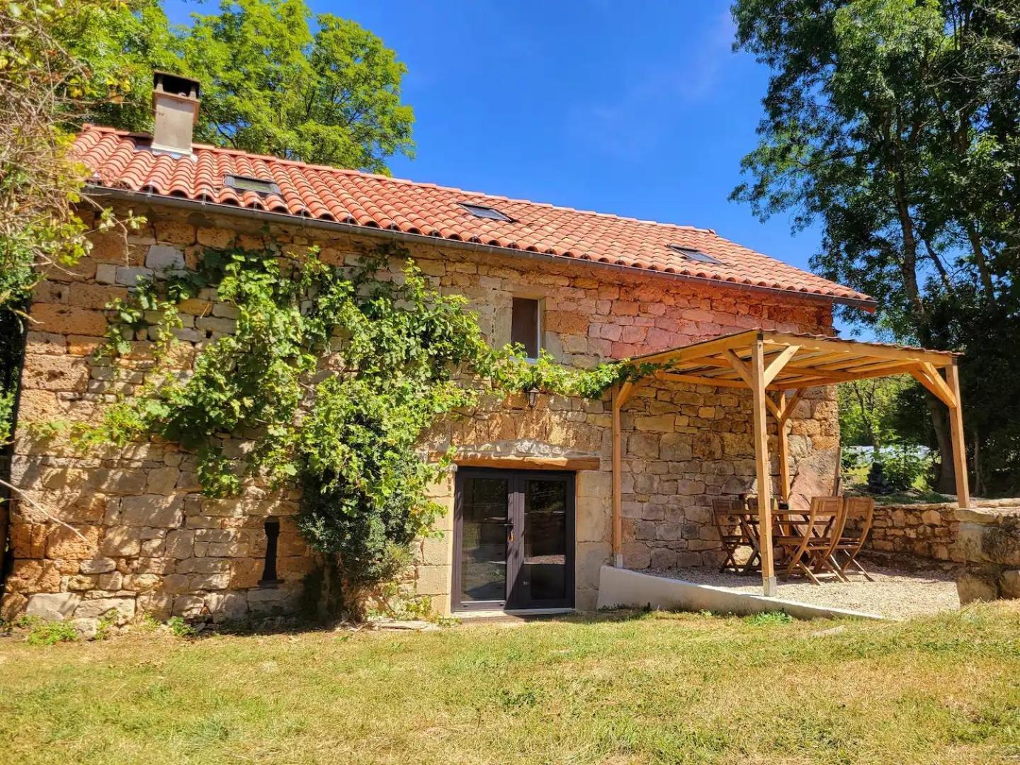 Maison Des Biches Saint-Jean-et-Saint-Paul Екстер'єр фото
